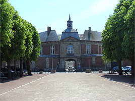 city hall in mechiennes